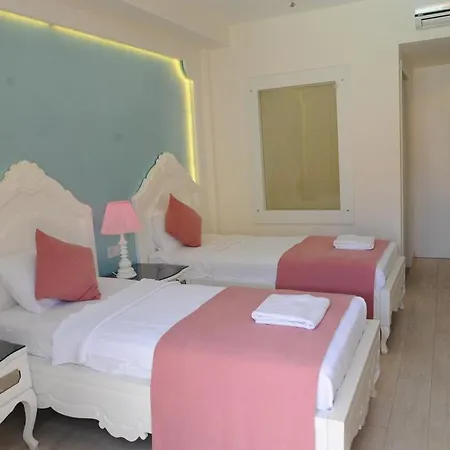 Montebello Deluxe 厄吕代尼兹